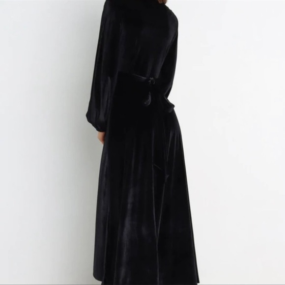 Petal + Pup Long Sleeve Marion Velvet Wrap Dress NWT - Picture 4 of 14